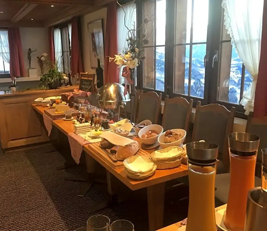 Hotel Garni Postigliun Andiast