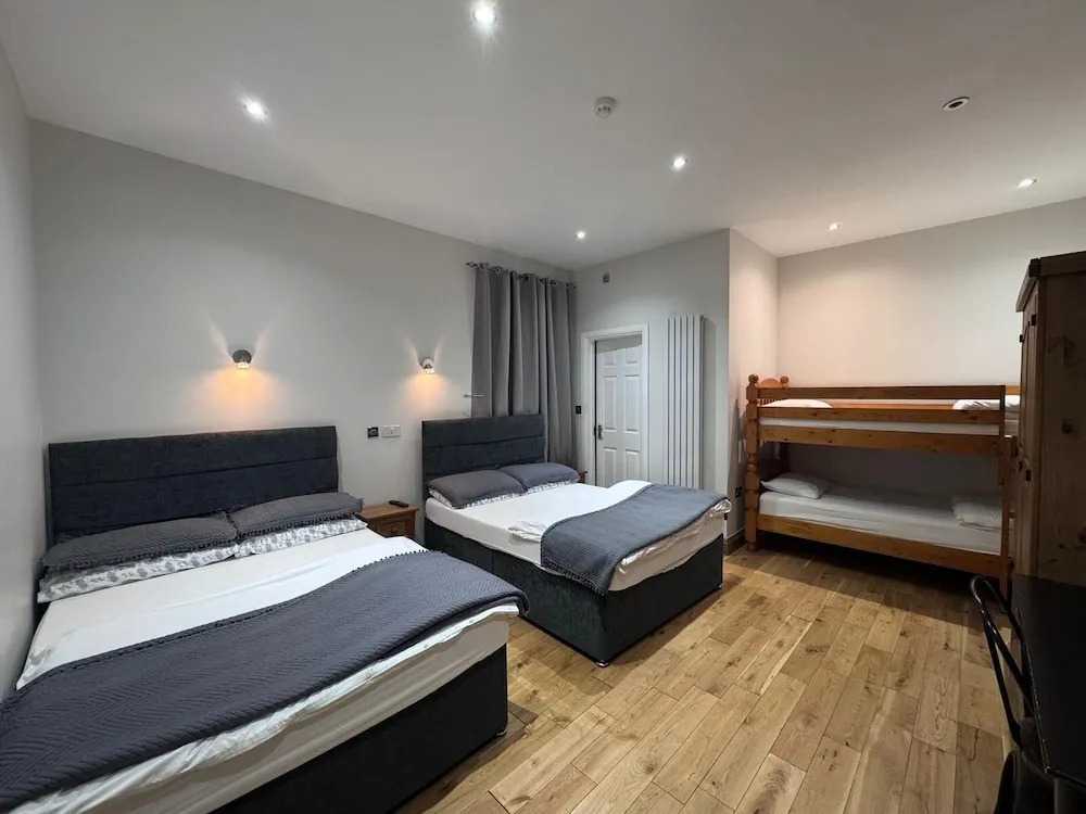 Skylark Guest House