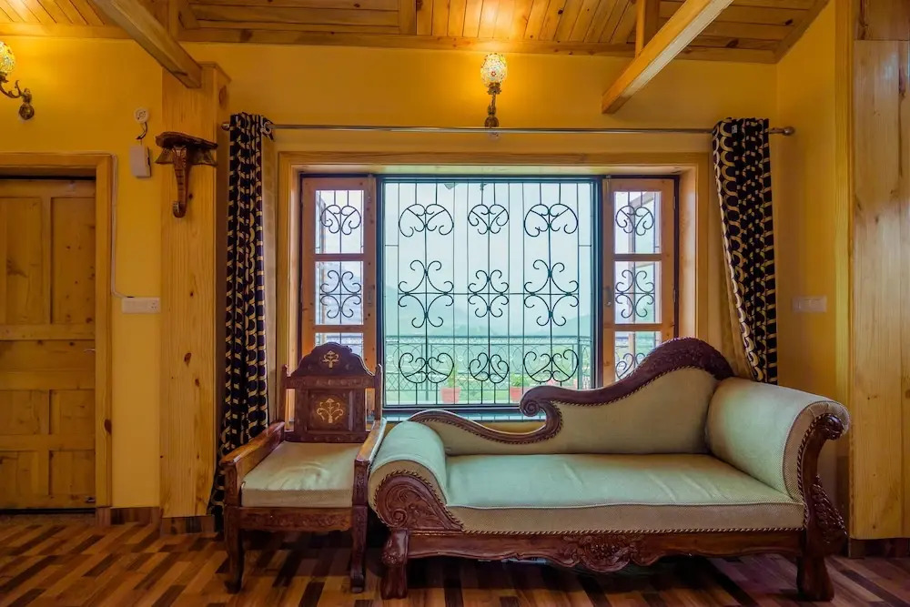 OYO 13294 Home Heritage 1BHK Clock Tower Mussoorie