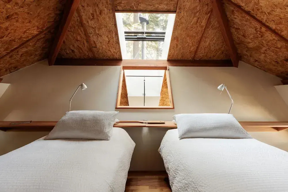 Conner Glass Cabin by Boutique