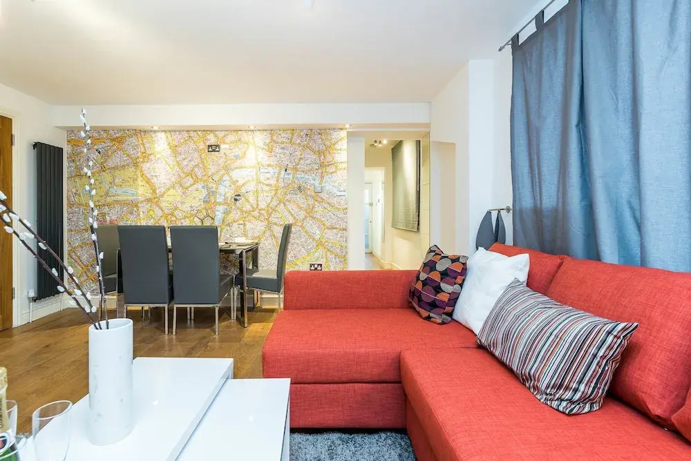 Modern Apartment w/ Balcony by MSS