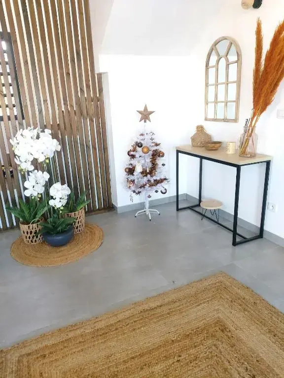 Villa élégante avec piscine privée à Saint Paul + Vue sur la mer