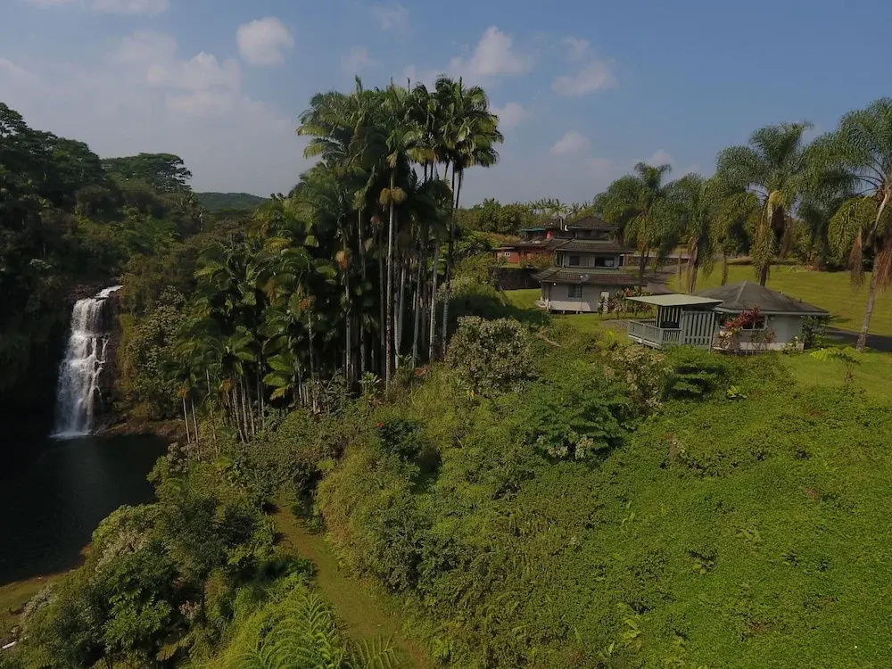The Inn at Kulaniapia Falls