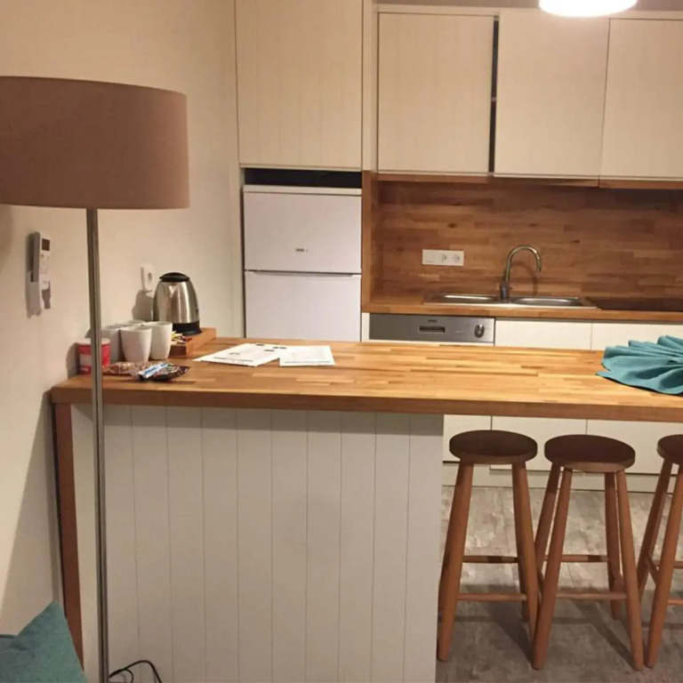 Dorman Suites