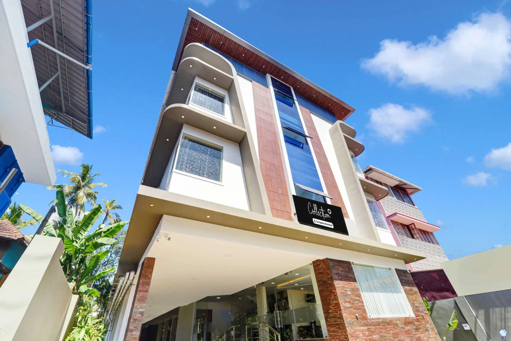 Townhouse Oak Sreekanteswaram Temple