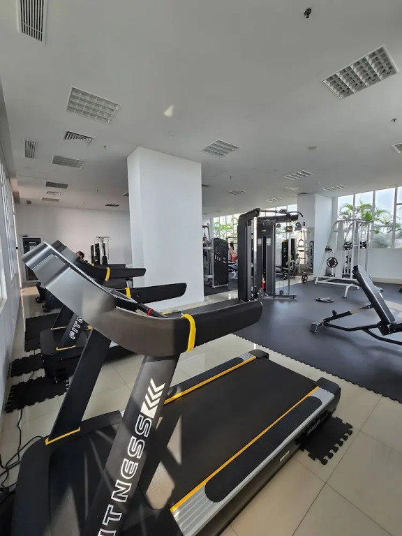 Amethyst By SanLiving - 3BR & 1 Maid Room - Central Park Mall