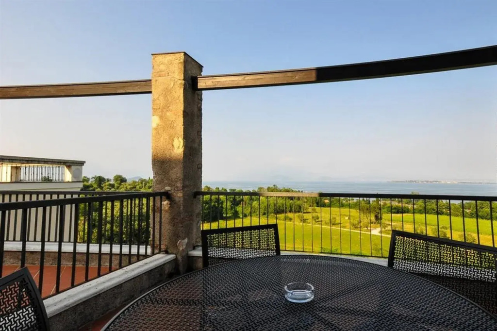 Castello Belvedere Apartments