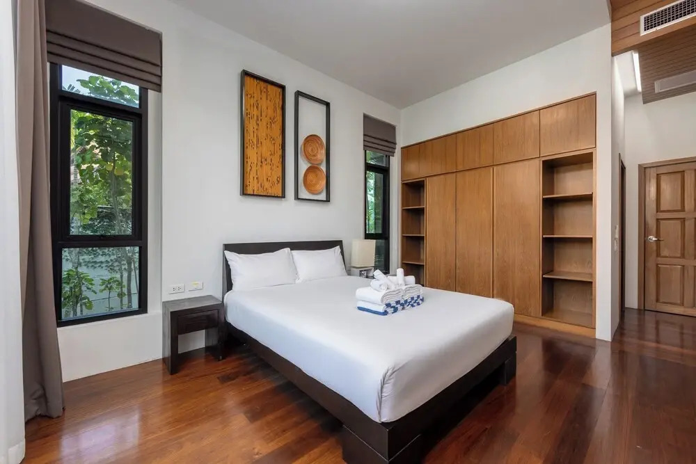Oxygen Villas with Private Pool Near Naiharn by TropicLook