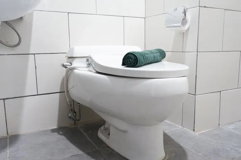 Simply Furnished Studio Room @ Lexington Apartment