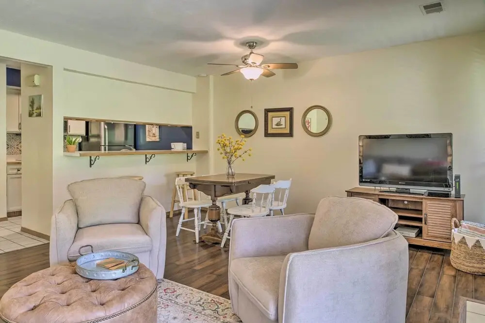 Pet-friendly Branson Retreat w/ Pool & Golf Access