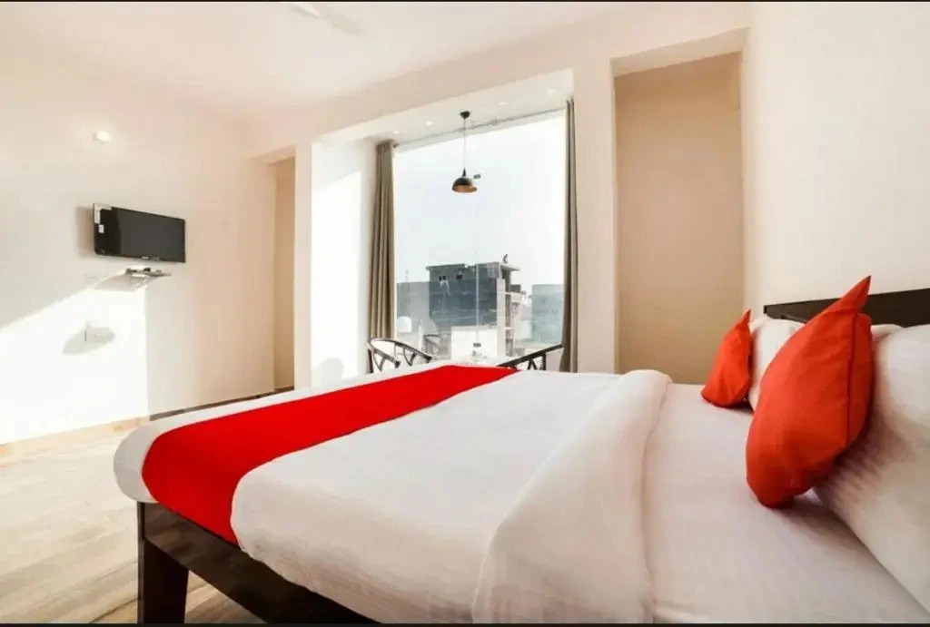 Hotel Arrow 19