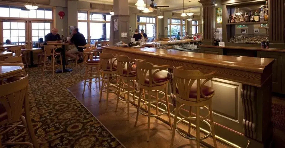 Kaslo Hotel