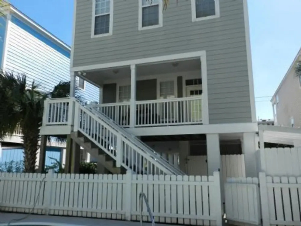 Las Palmas Home #64622 5 Bedrooms 5.5 Bathrooms Home