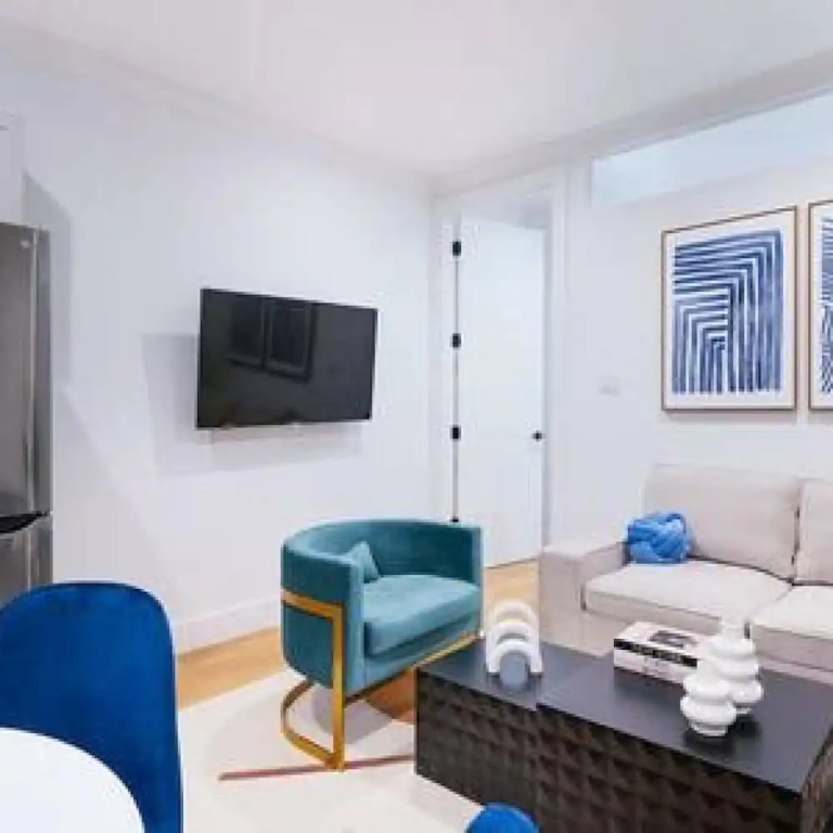 1288-4rs Newly Furnished Prime UES 2BR