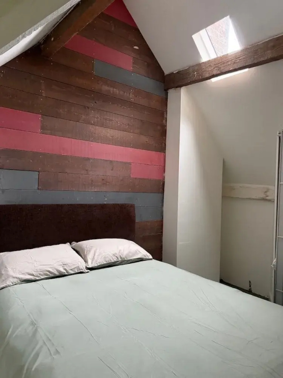 Charming Birmingham 3 Bedroom Apartment
