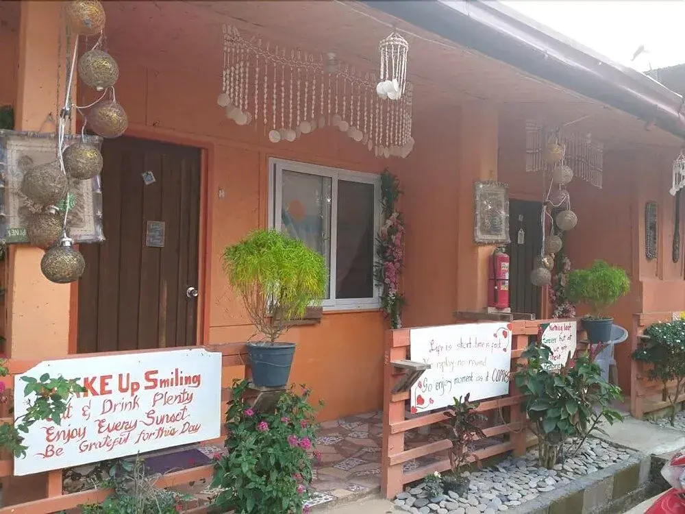 Mama Hostel & Guest House