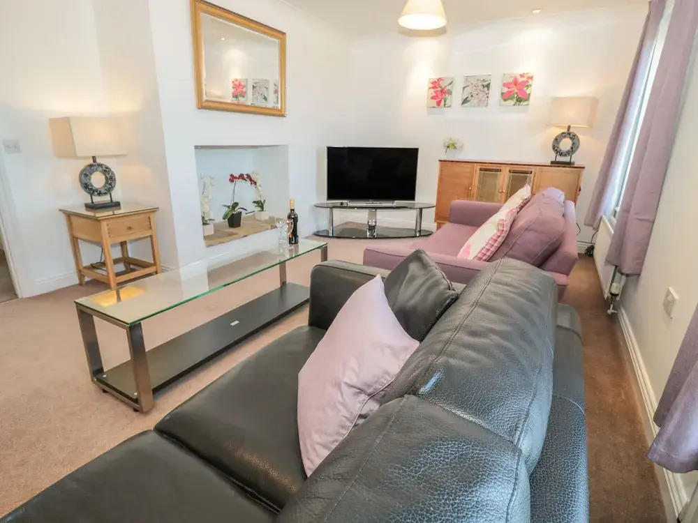 11 the Steadings