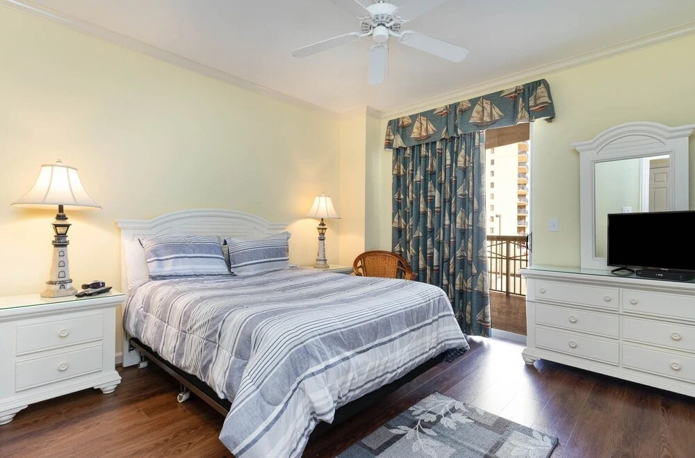 Elegant 3 Bedroom Ocean View Condo, 208 Margate 3 Condo, Myrtle Beach