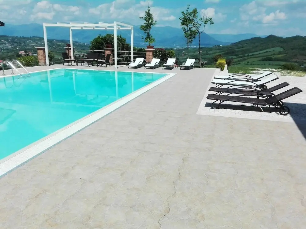 Apartment With 2 Bedrooms in Bosco di Caiazzo, With Wonderful Mountain View, Shared Pool, Enclosed Garden
