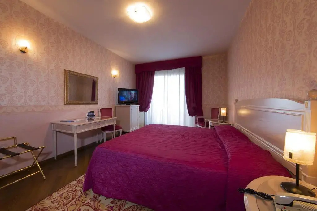 Hotel Catullo