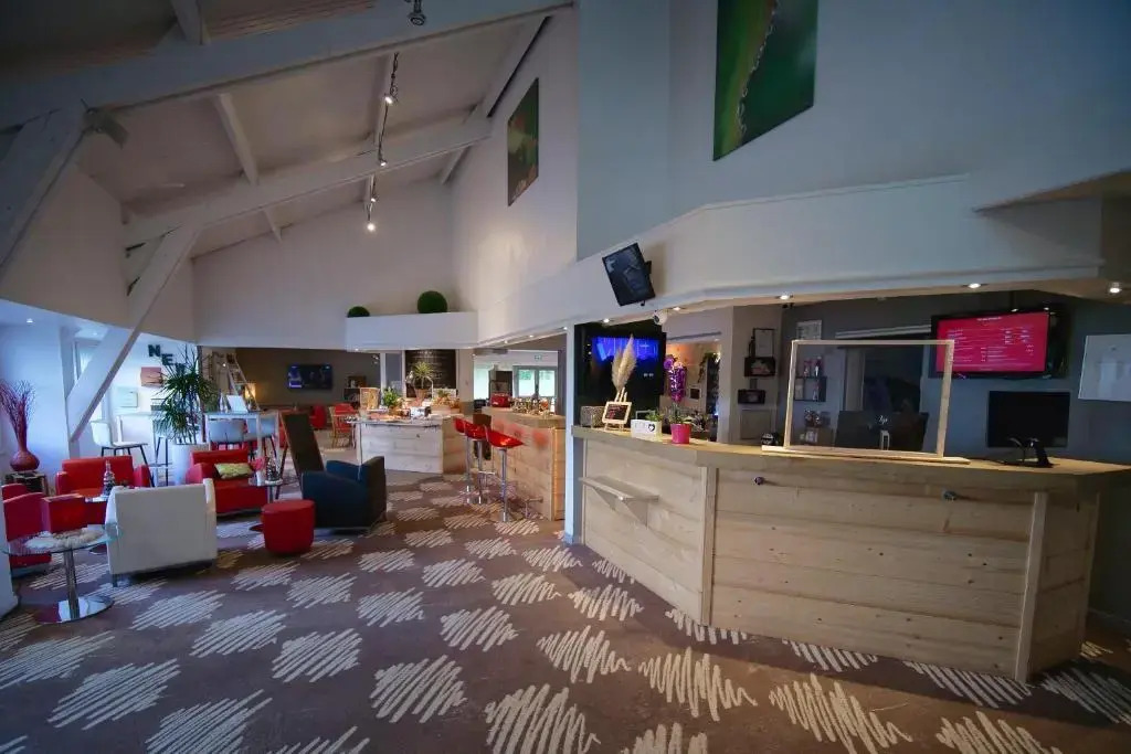 ibis Nemours