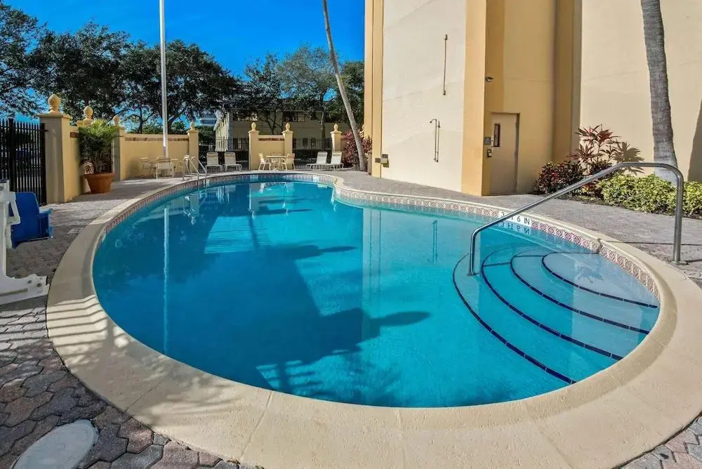#7716 La Quinta West Palm Beac