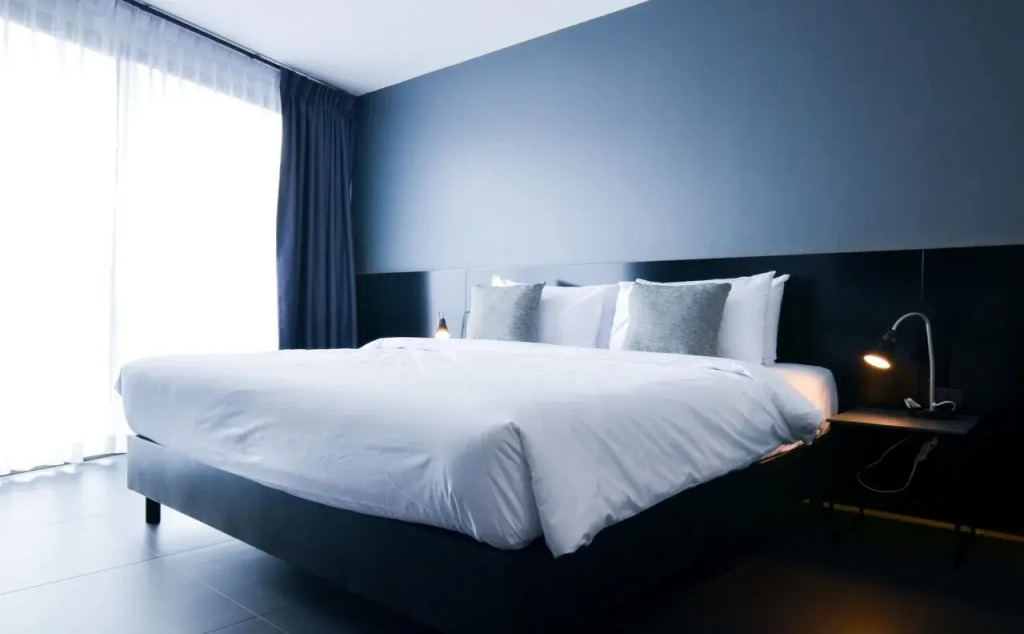 CREW Hotel