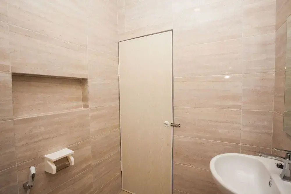 RedDoorz at Sentosa Jaya Helvetia