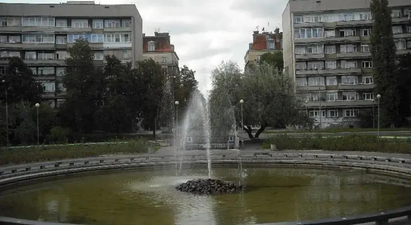 Roommate Apartments Wyzwolenia
