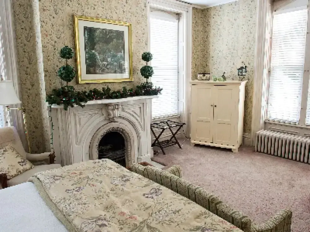 Marble Mansion Inn