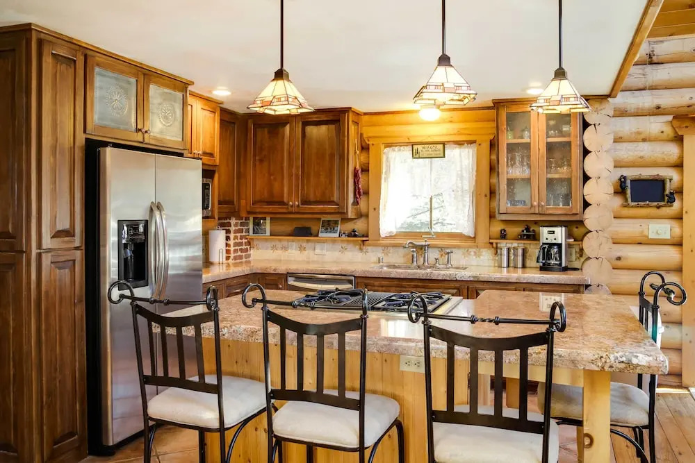 'lacy's Log Cabin' Alto Home w/ Mountain Views!