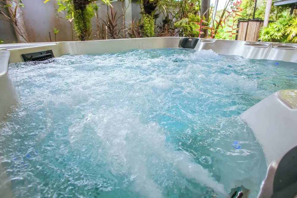 Jaccuzi House 5 pl 200 m From a Beautiful Beach