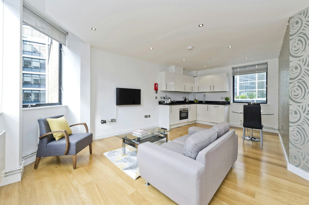 Red Lion Court by City2Stay