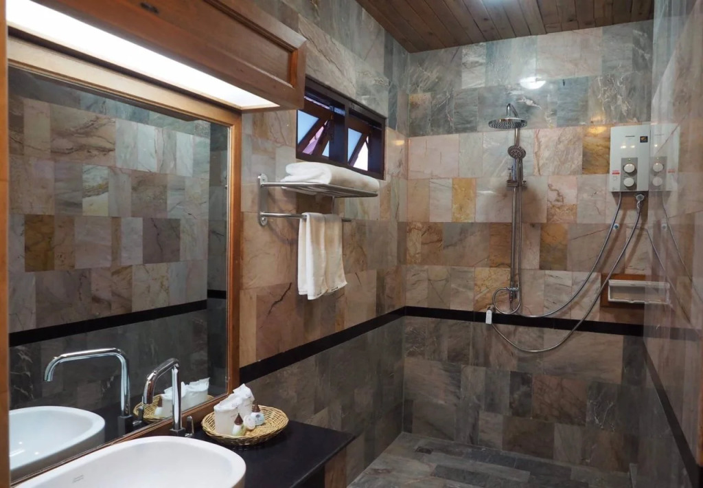 Khum Sai Ngam Hotel & Resort