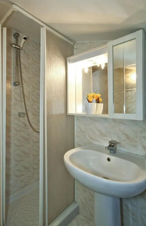 Nice Home in Porec With Wifi and 4 Bedrooms