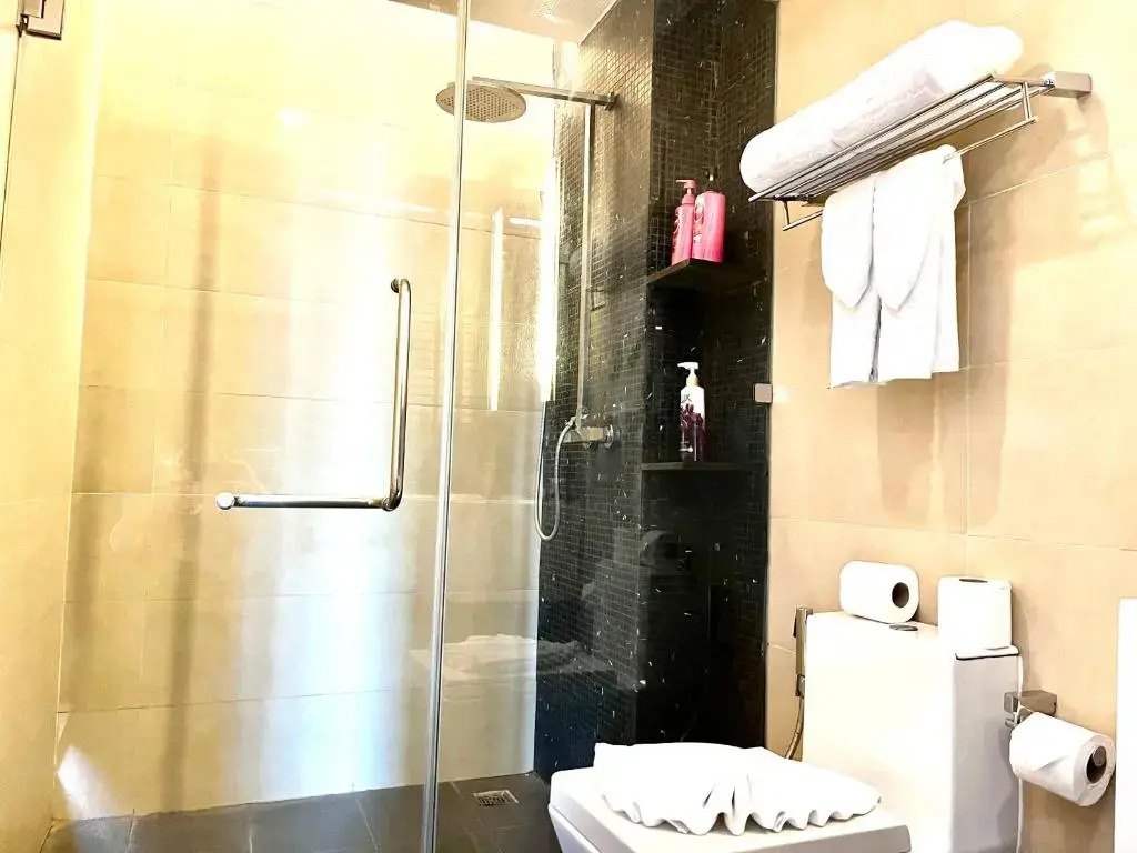 Patong Beachfront Studio 2 Mins Walk To Whitebeach