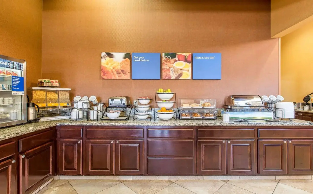 Comfort Inn & Suites San Bernardino
