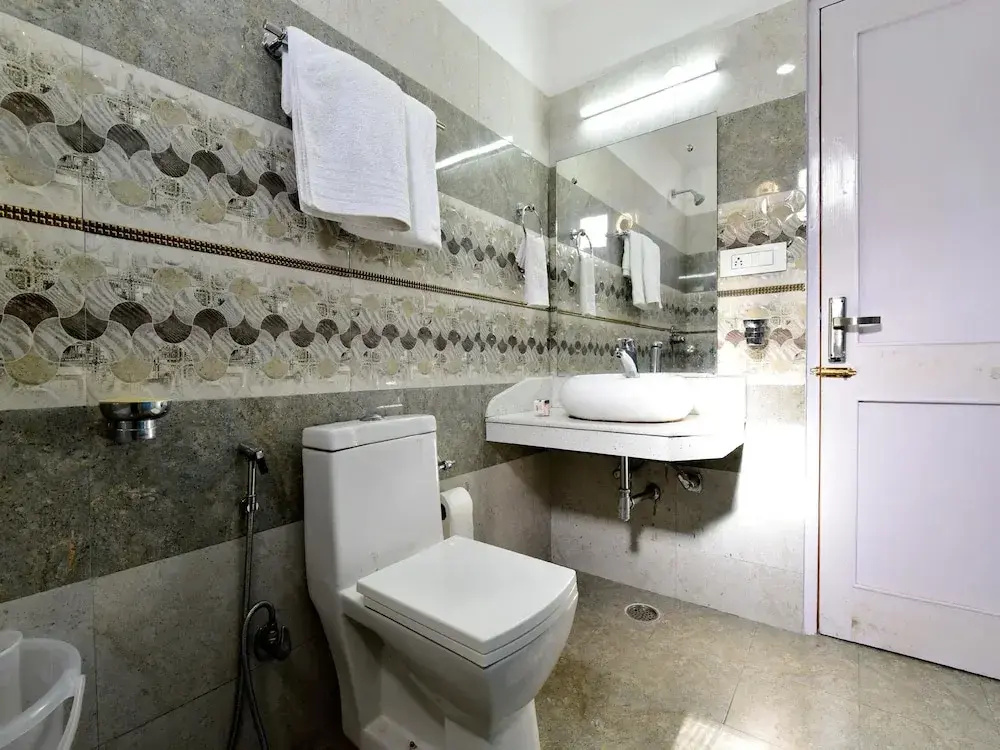 Satyam Paradise by OYO Rooms