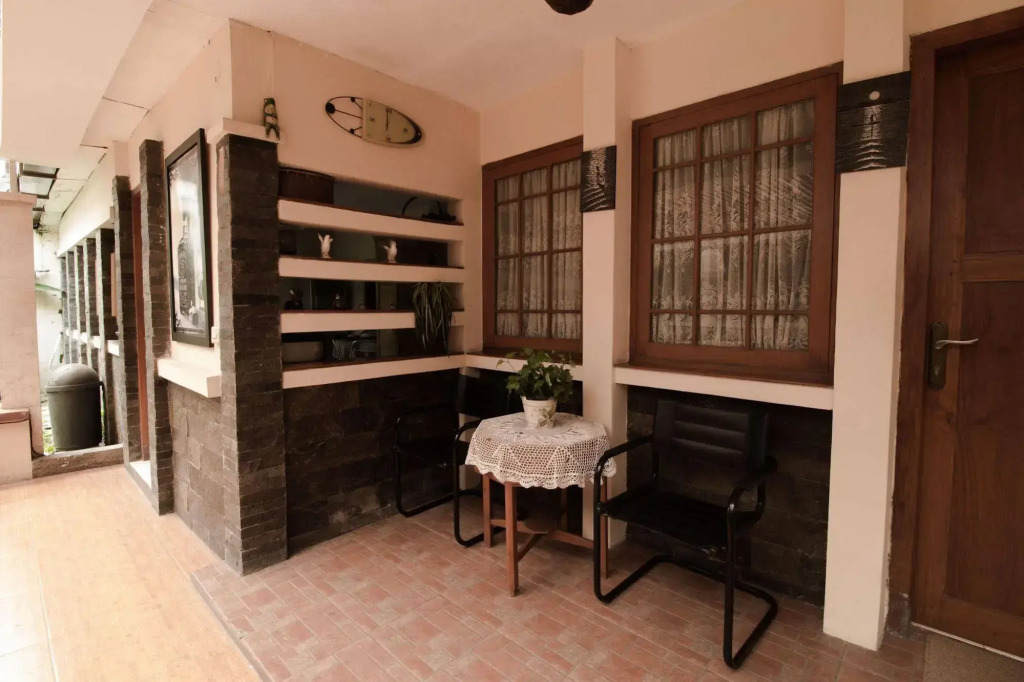 De Tropis Family Guest House