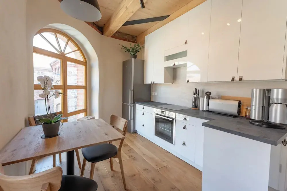 Ab 1 Person: Luxusgaleriewohnung mit Kamin, Fasssauna und mehr Nähe Sächsische Schweiz Dresden
