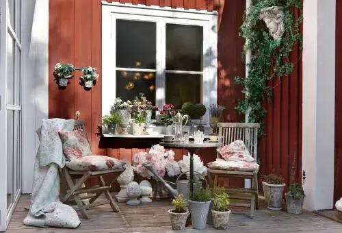 Red Haven Cottage