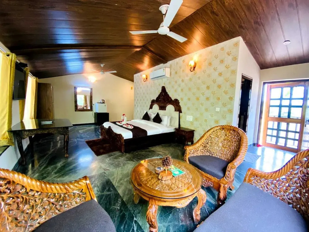 Lohagarh Corbett Resort