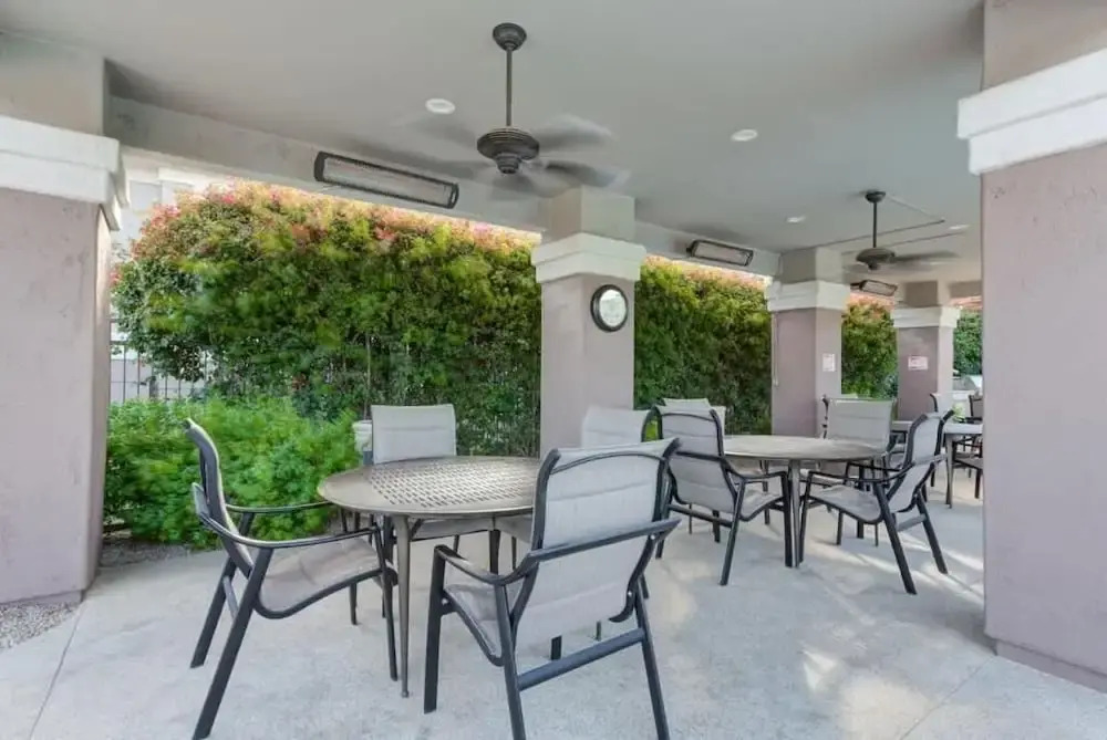 Scottsdale Condo Overlooking Golf Course