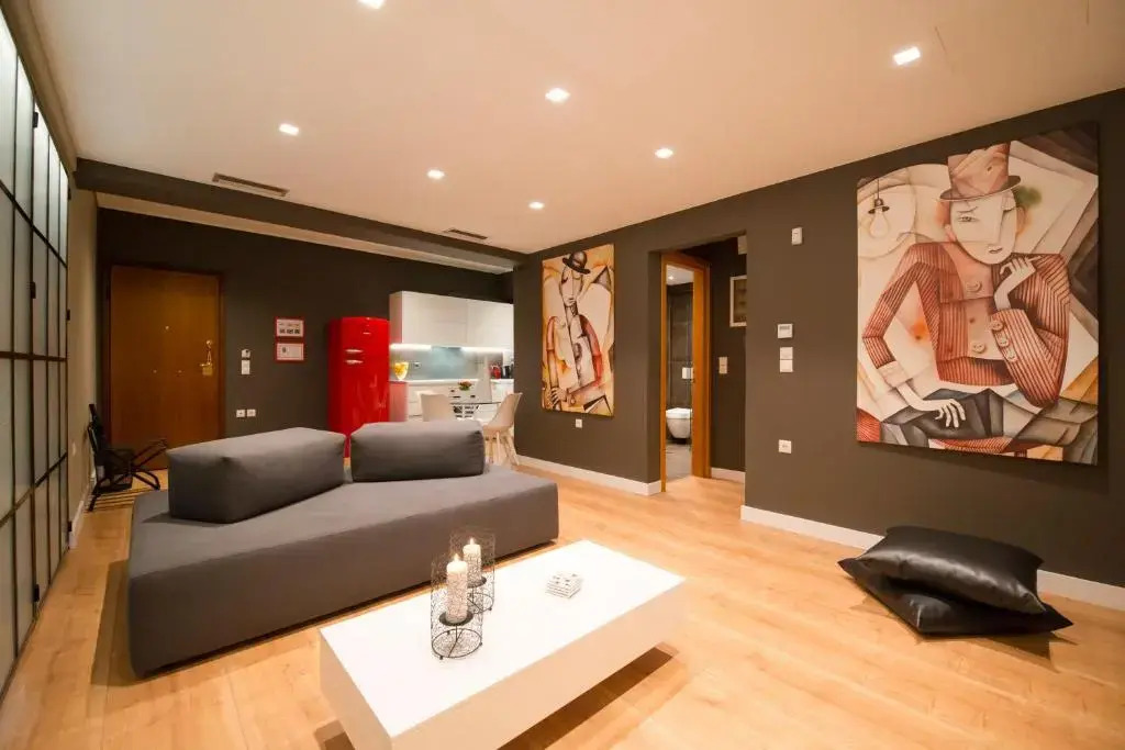 Ma Maison Nο 2, Luxury Central Suite with Parking, 15' to Acropolis by Metro, 1' from Metro