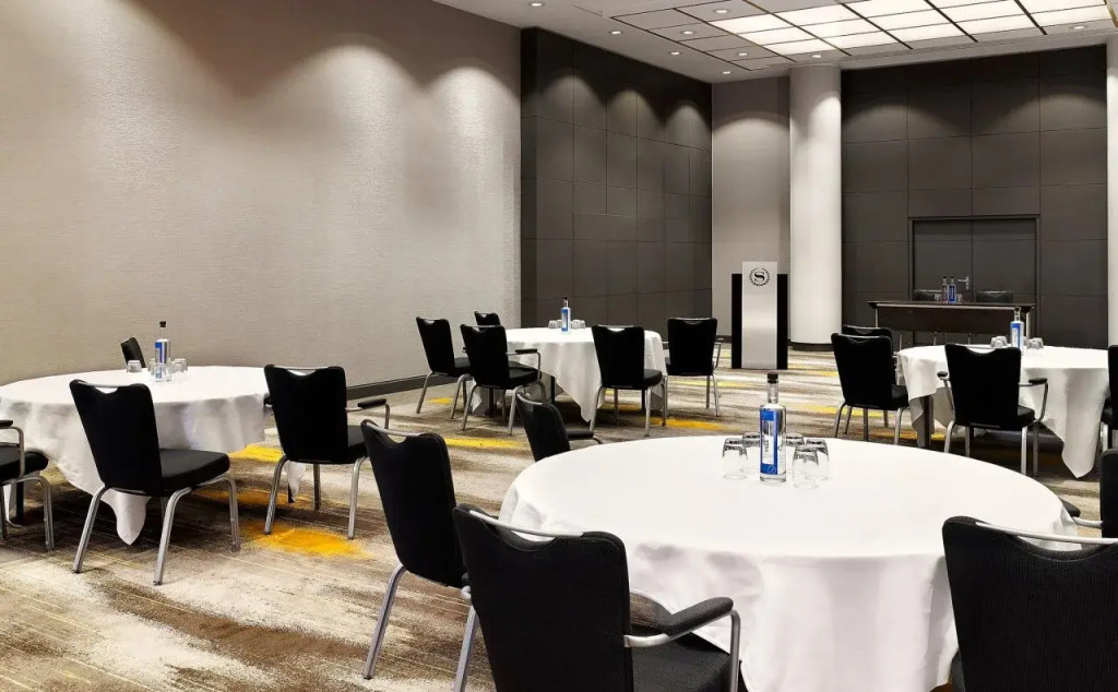 Sheraton Amsterdam Airport Hotel and Conference Center