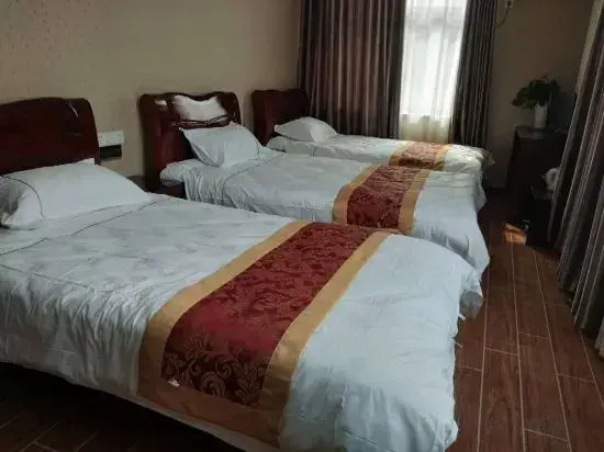 Pingyi Lumeng Inn