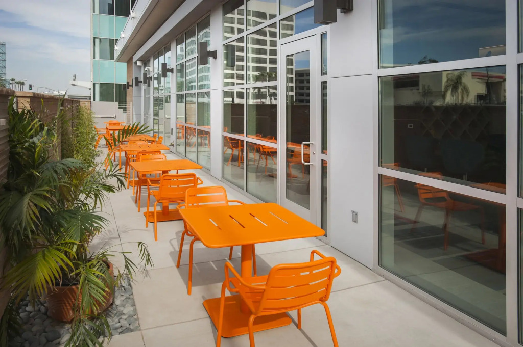 Hampton Inn & Suites LAX El Segundo