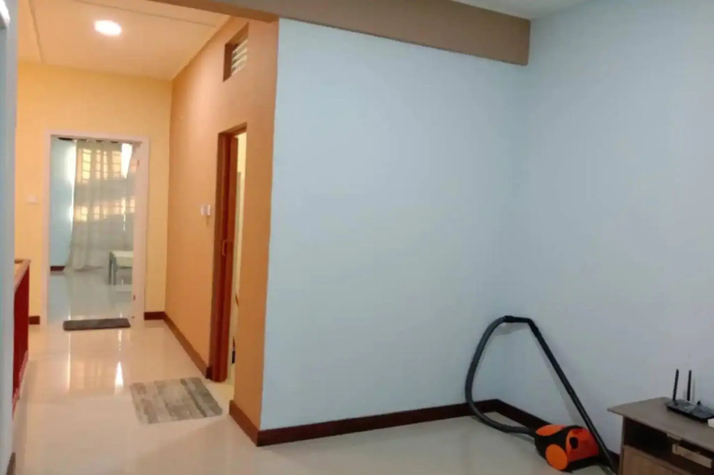 OYO 90215 Awani Homestay