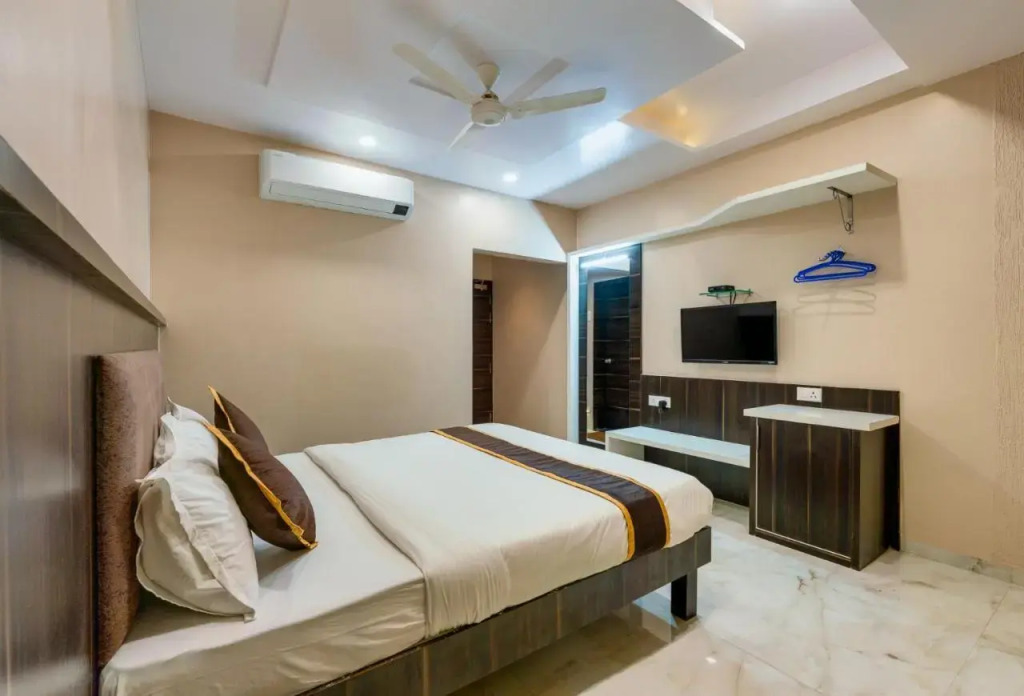Hotel AATITHYA SATKAR