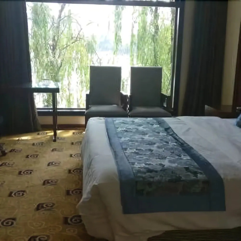 Huadao Holiday Hotel